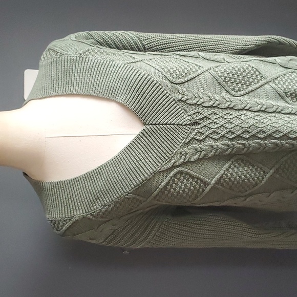 Aerie green cable knit vneck pullover sweater size XS - Picture 9 of 16